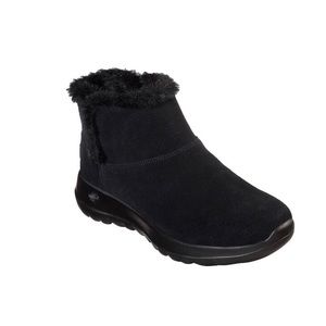NWB SKETCHERS Women’s (Size 7) On The Go Joy Bundle Up Bootie